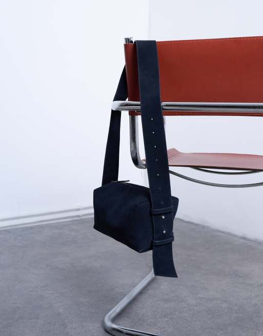 Topshop – Chloe – Umhängetasche aus echtem Wildleder in Marineblau, 2 von 4