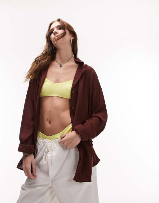 Topshop – Chokladbrun krinklad strandskjorta i oversize 