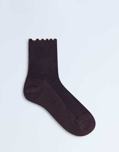 Topshop – Chokladbruna, ribbade strumpor med volang - view 1