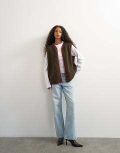 Model wearing Chuck on borg gilet in choc