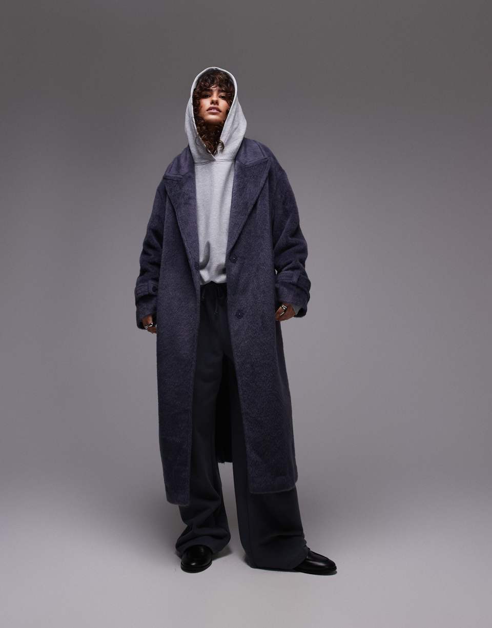 Knee On Coat