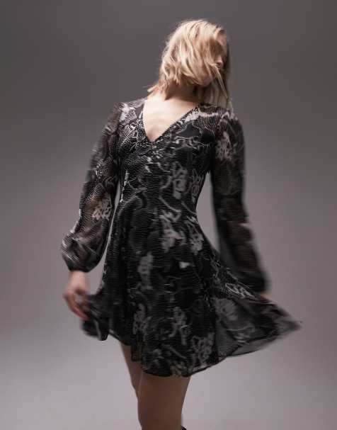 Topshop chuck on godet mini dress in mono - view 1