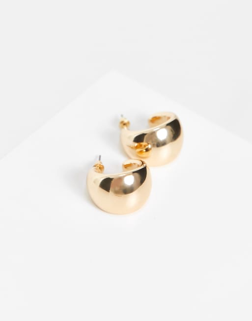 Topshop chunky molten huggy hoop earrings in gold, 4 of 4