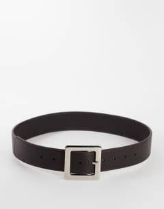 Model wearing Chunky real leather belt in chocolate