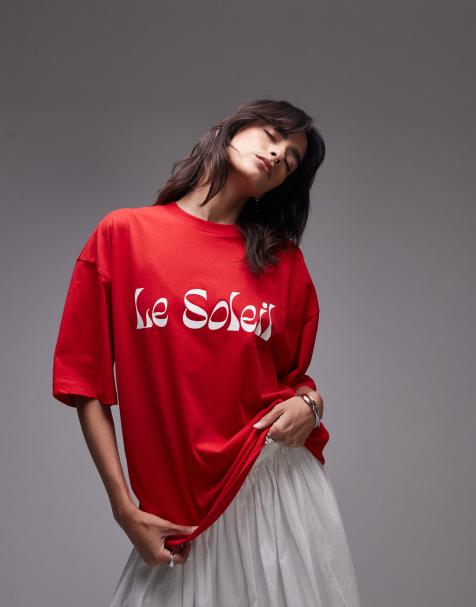Topshop – Ciemnoczerwony T-shirt oversize z napisem „Le Soleil“ - view 1
