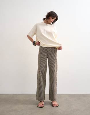 Topshop Cinch low rise relaxed fit jeans in chocolate stripe