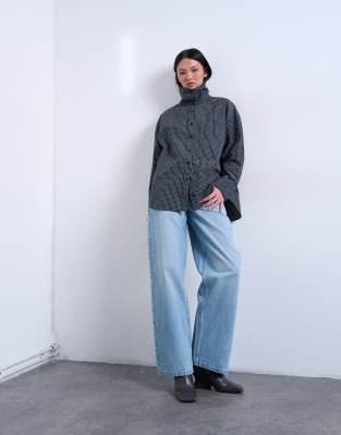 Topshop Cinch low rise relaxed jean in bleach