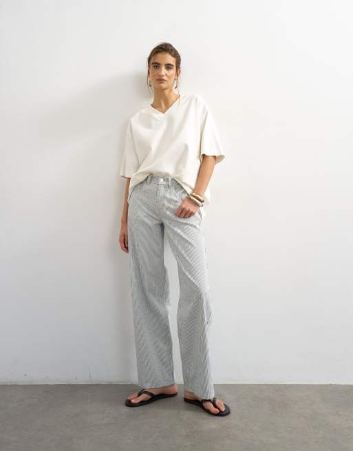 Topshop Cinch low rise relaxed jean in blue and white stripe, 2 of 8