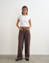 Topshop Cinch low rise relaxed jean in chocolate