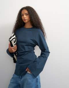 Cinched waist long sleeve raglan t-shirt in grey blue