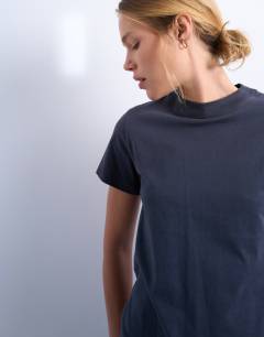 Model wearing Classic tee in charcoal
