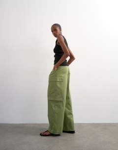 Model wearing Clean A line wide leg cargo with tie waist in khaki
