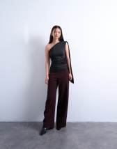 Topshop clean pull on tailored trouser in burgundy