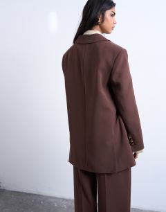 Model wearing Co ord 2 button relaxed fit blazer in chocolate