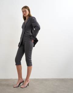 Model wearing Co ord bengaline capri in slate