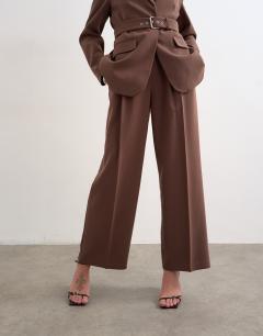 Model wearing Co ord double tailored trouser in chocolate
