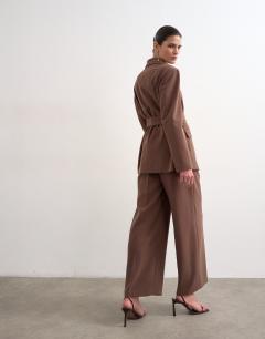 Model wearing Co ord double tailored trouser in chocolate