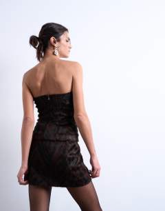 Model wearing Co-ord faux fur pelmet mini skirt in brown animal print