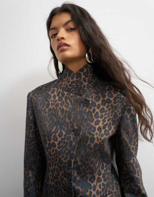 Topshop co ord high neck blazer in leopard print, 3 of 4