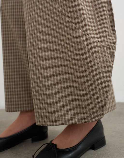 Topshop co-ord horseshoe pant in check, 3 of 5
