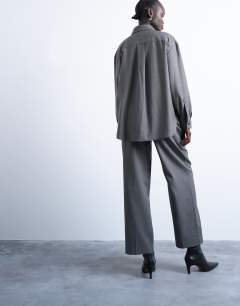 Model wearing Co ord pleated slouchy trouser in grey