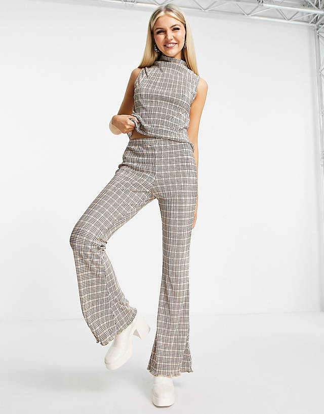 Topshop - co-ord plisse flared trouser in check print