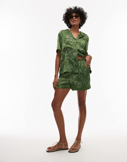 Topshop co ord satin palm tree shorts in green, 2 of 5