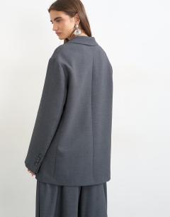 Model wearing Co ord slouchy chuck on blazer in grey