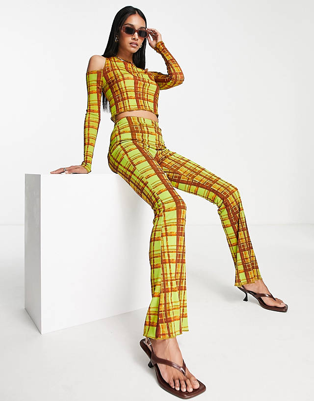 Topshop - co-ord tissue mesh flared trouser in green grunge check
