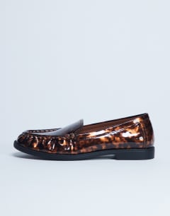 Coby ruched toe loafer in tortoise shell