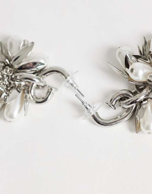 Topshop Colette flower cluster drop earring in silver and pearl, 4 of 5