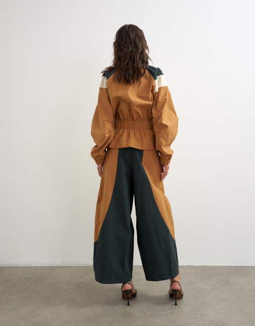Topshop colour block horseshoe trouser in brown and black, 3 of 5