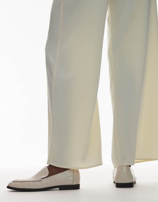 Topshop – Connell – Flache Loafer in Wollweiß mit Raffung, 3 von 4