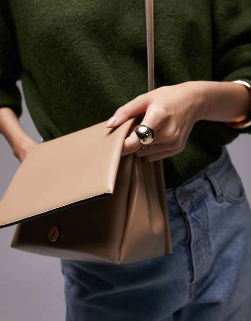 Borsa tracolla outlet color cammello
