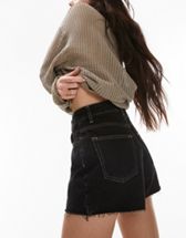 Pretty Little Thing PLT Shape Black Disco Shorts (UK8), Women's Fashion,  Bottoms, Shorts on Carousell