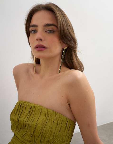 Topshop – Cora – Asymetryczne wiszące kolczyki wkrętki w kolorze złota - view 1