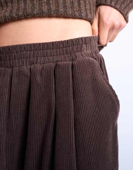 Topshop cord wide leg awkward length trouser in brown, 3 of 5