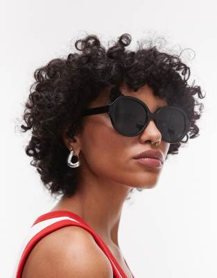Topshop - Corfu - Lunettes de soleil rondes oversize - Noir