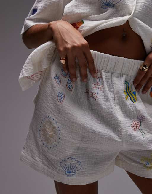 Topshop cotton doodle embroidery pull on shorts in white (part of a set), 3 of 5
