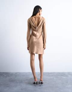 Model wearing Cowl back long sleeve mini satin in caramel