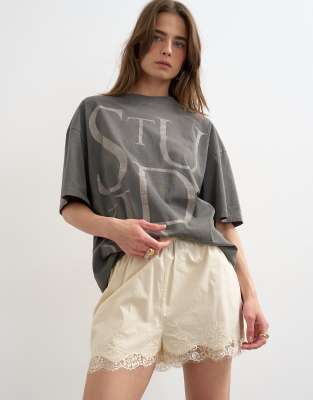 Topshop crinkle lace trim short in ecru