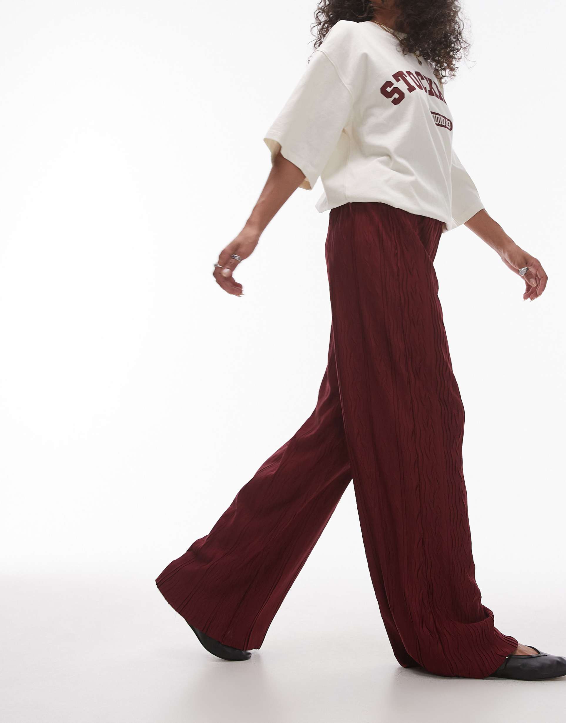 topshop crinkle plisse wide leg pants in burgundy
