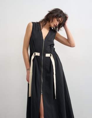 Topshop Crinkle V-neck Zip Front Utility Midaxi Dress In Black