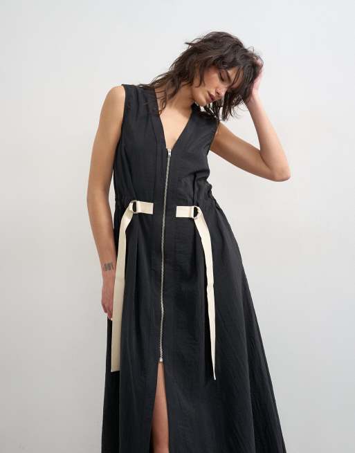 Topshop crinkle v-neck zip front utility midaxi dress in black | ASOS
