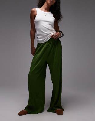 crinkle wide leg pants in olive green