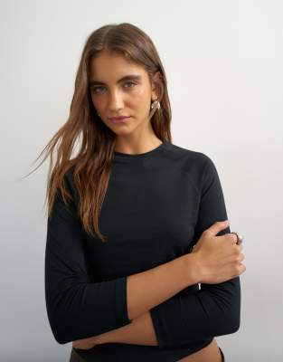 Black Long Sleeve 4