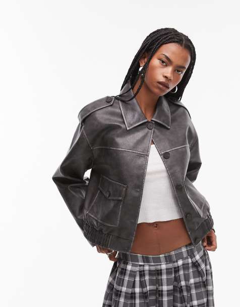 Topshop - Cropped bomberjack van imitatieleer met knoopsluiting en opgestikte zakken in zwart met wassing - view 1
