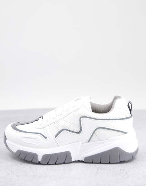 Topshop - Crouch - Skatergympen met veters en dikke zool in wit