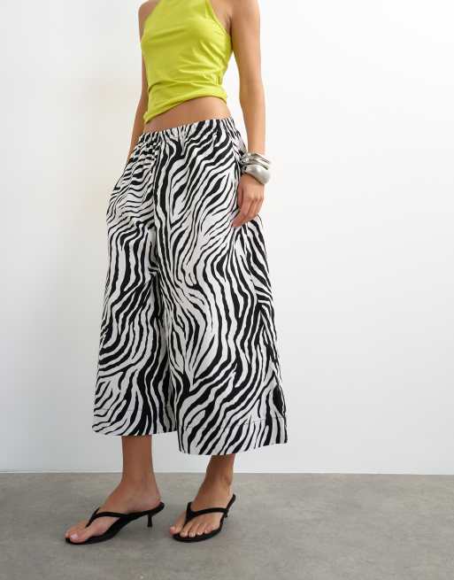 Topshop culotte in zebra print, 3 of 5