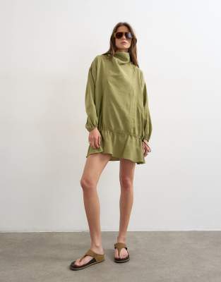 Topshop cupro funnel neck dropped waist long sleeve mini dress in khaki khaki 16390₽